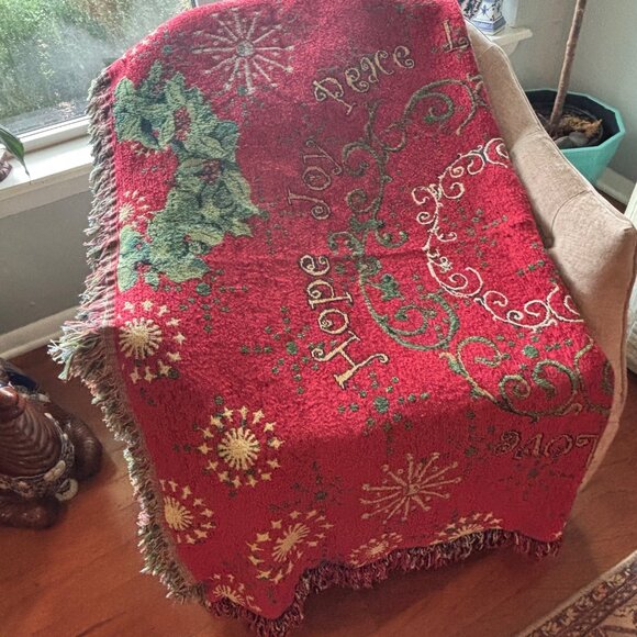 Christmas Throw Wreaths Of The Season Holiday Tapestry Blanket 51” X 68” - Picture 13 of 16